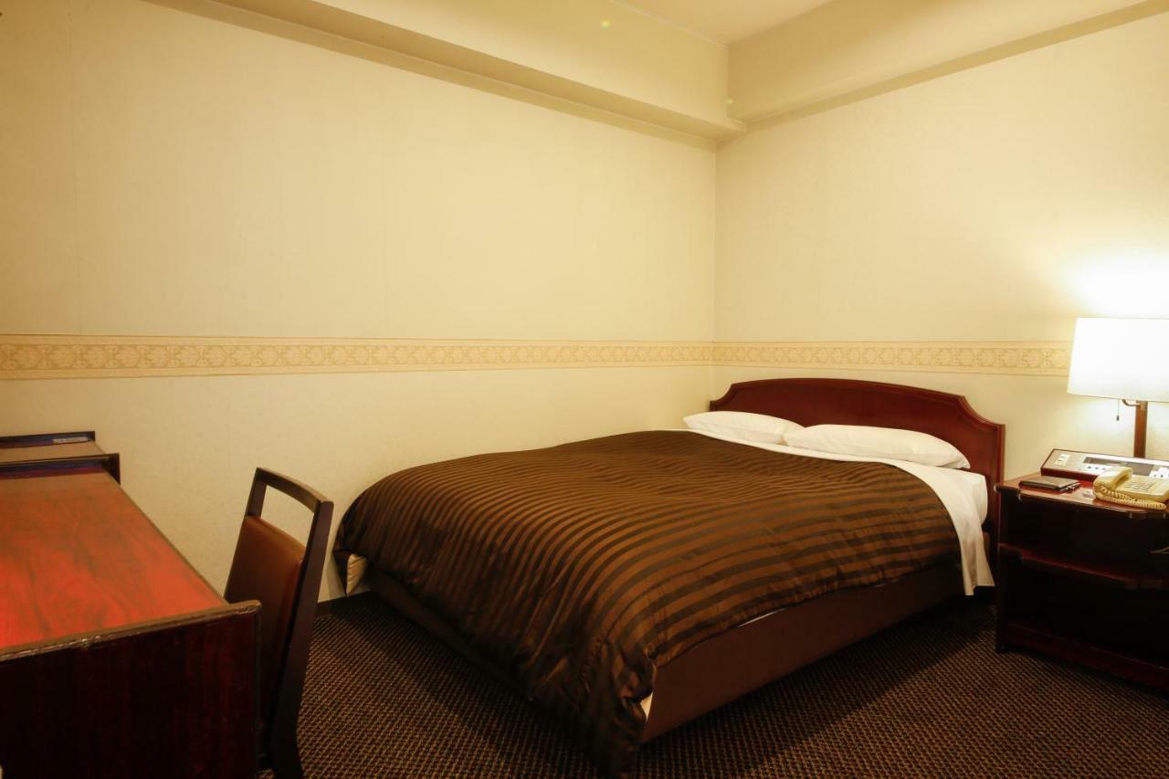 Hotel Sunlife Osaka Buitenkant foto